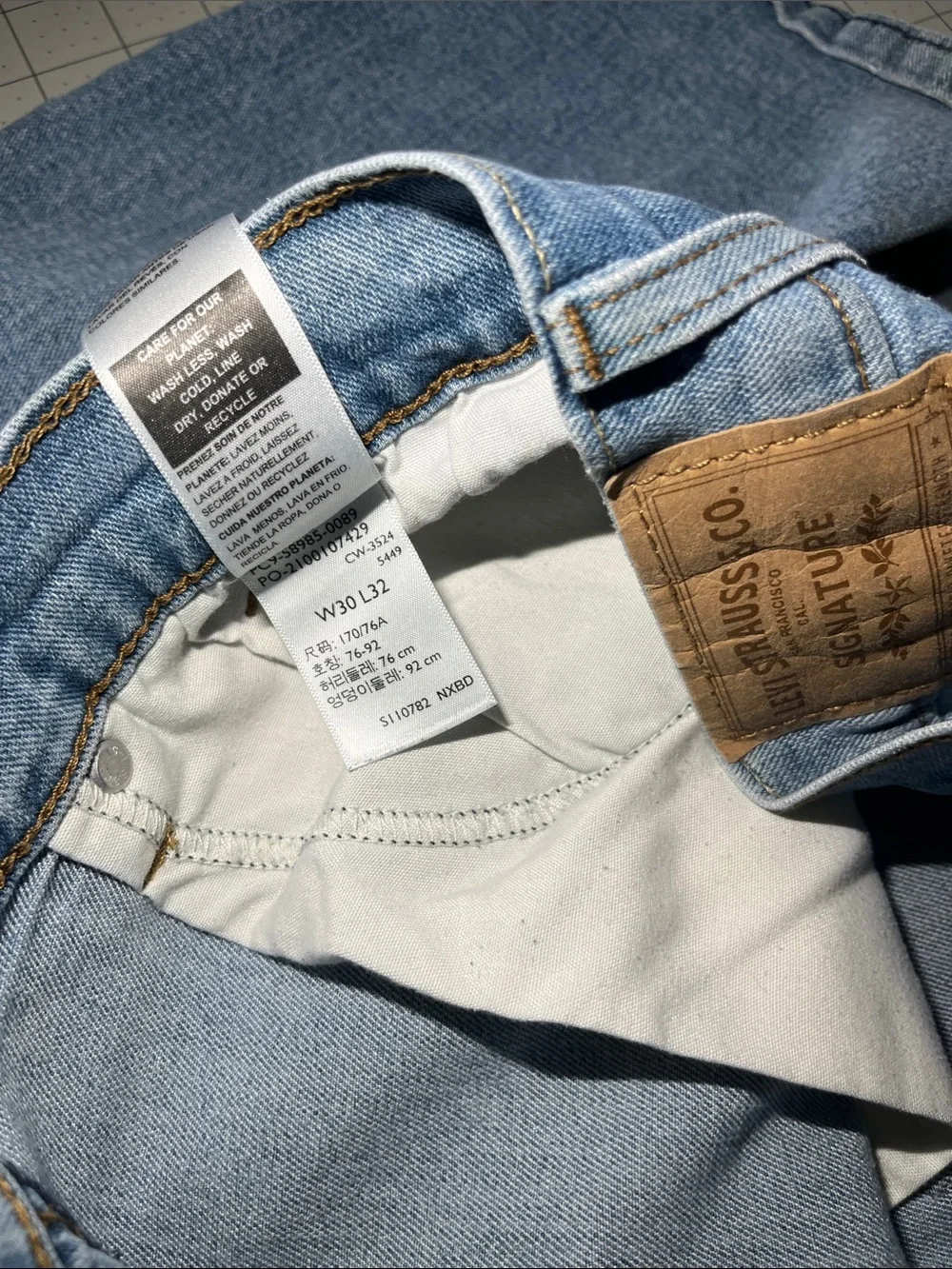 Levi's Light Blue Relaxed Fit Men’s Jeans